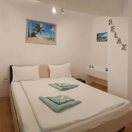 Summer Rain Mamaia Nord Гостевой дом Нэводари