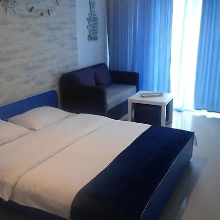 Summer Rain Mamaia Nord Гостевой дом *