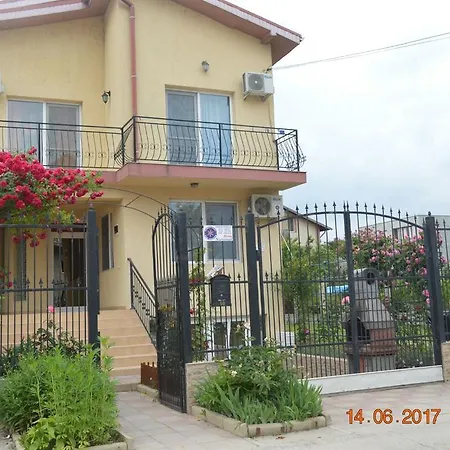 Guest house Summer Rain Mamaia Nord